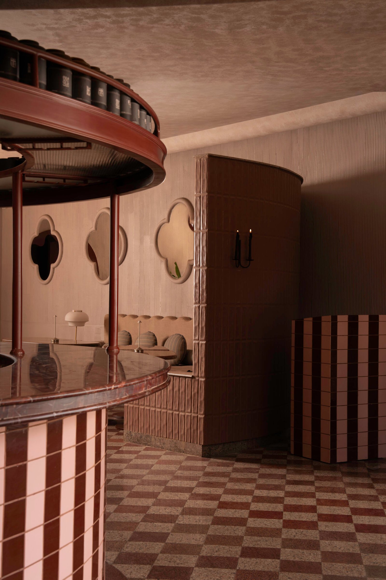 Rouge interior